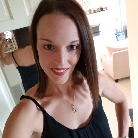 Hi!  I'm Ashley... - Picture 8 of 8